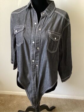 Omoone Dark Gray Button-Up Western Shirt with White Stitching and tab sleeve